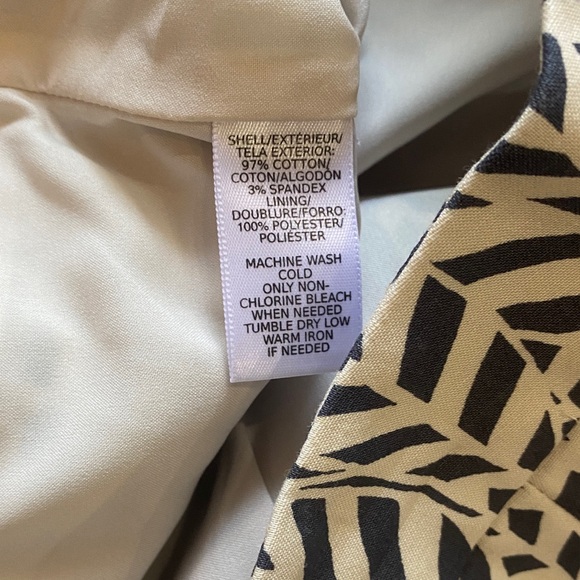 LOFT Black and White Geometric Pencil Skirt - Picture 4 of 4